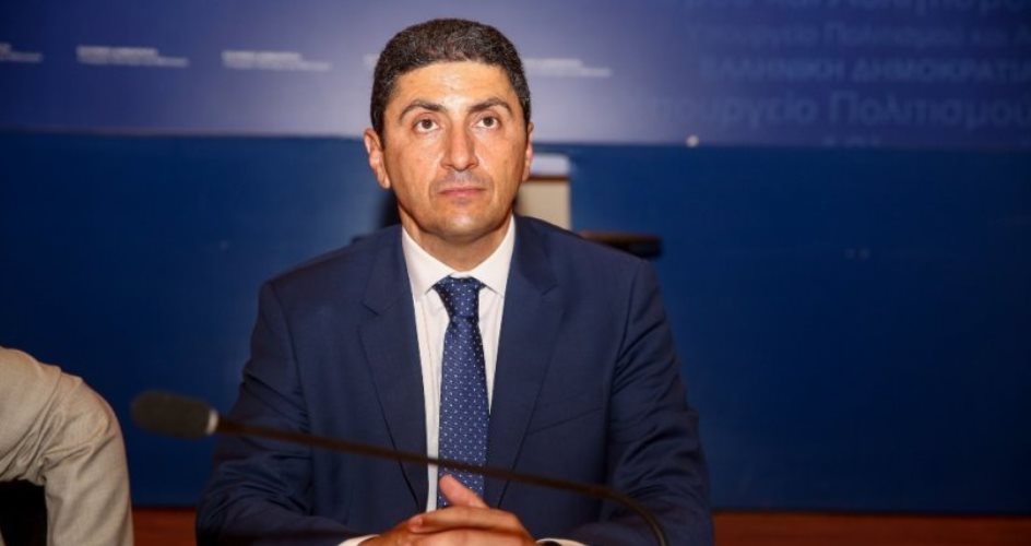 Αυγενάκης: «Η απόφαση για την επιστροφή του κόσμου στα γήπεδα άλλαξε γιατί προέκυψαν νέα στοιχεία»