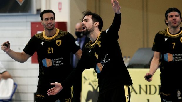 handball.AEK.celebrations.tziras.620x350