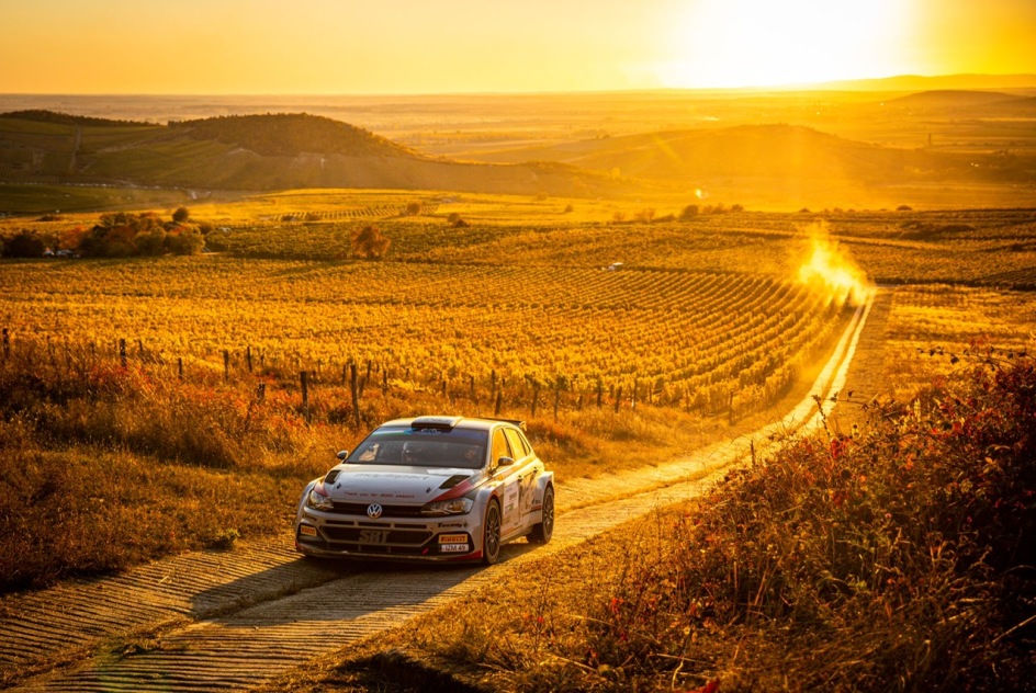 Ράλλυ Ουγγαρίας: Προηγείται ο Γκριάζιν μετά το πρώτο σκέλος (video)