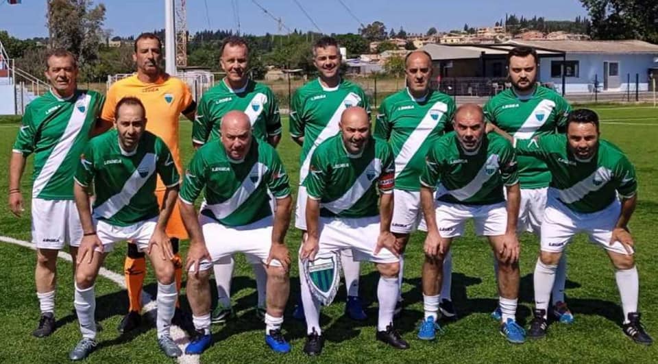 Παλαίμαχοι Λεβαδειακού: Στο τουρνουά παλαίμαχων στην Κέρκυρα (φωτο)