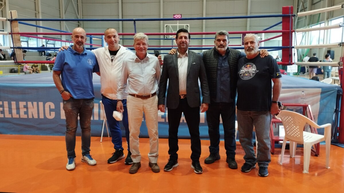Με επιτυχία οι πανελλήνιοι αγώνες πυγμαχίας στην Αντίκυρα (video-pics)