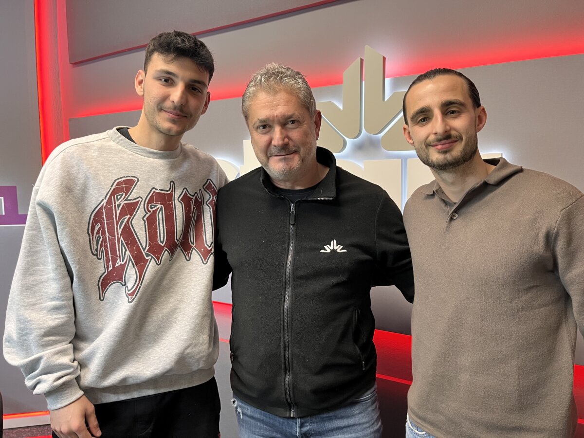 Ο Αλέξανδρος Μαλισσόβας και ο Νίκος Κουδουνάς του Αστέρα Σταυρού στον Star Fm 97.1 (video)