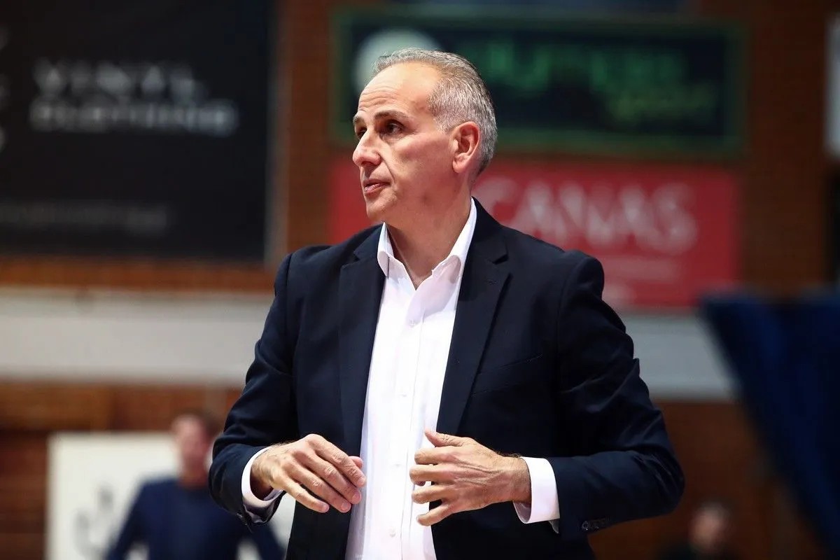 ΑΓΕΧ: Νέος προπονητής ο Σάββας Συμεωνίδης