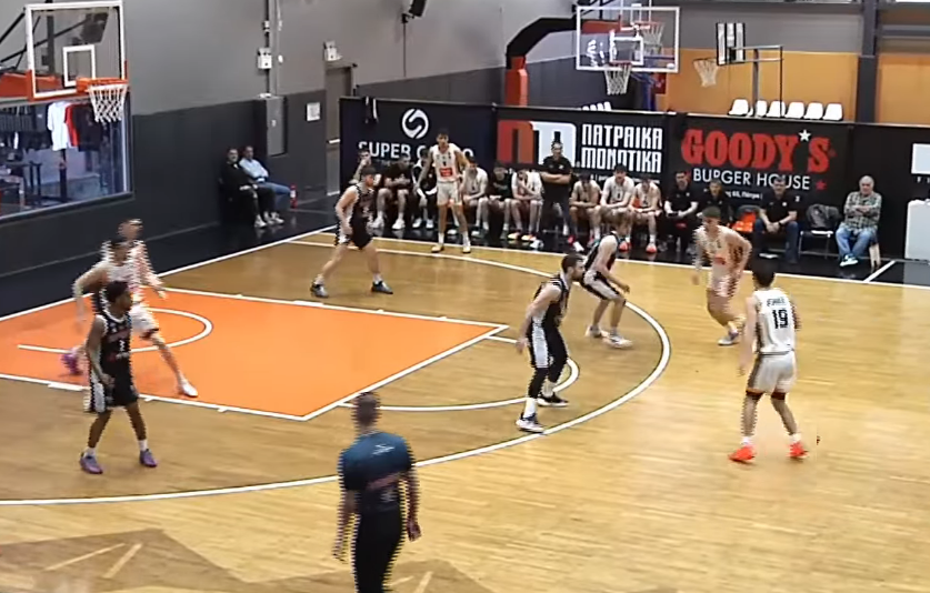 Ήττα στην Πάτρα για τον Έσπερο MyKTEO Λαμίας