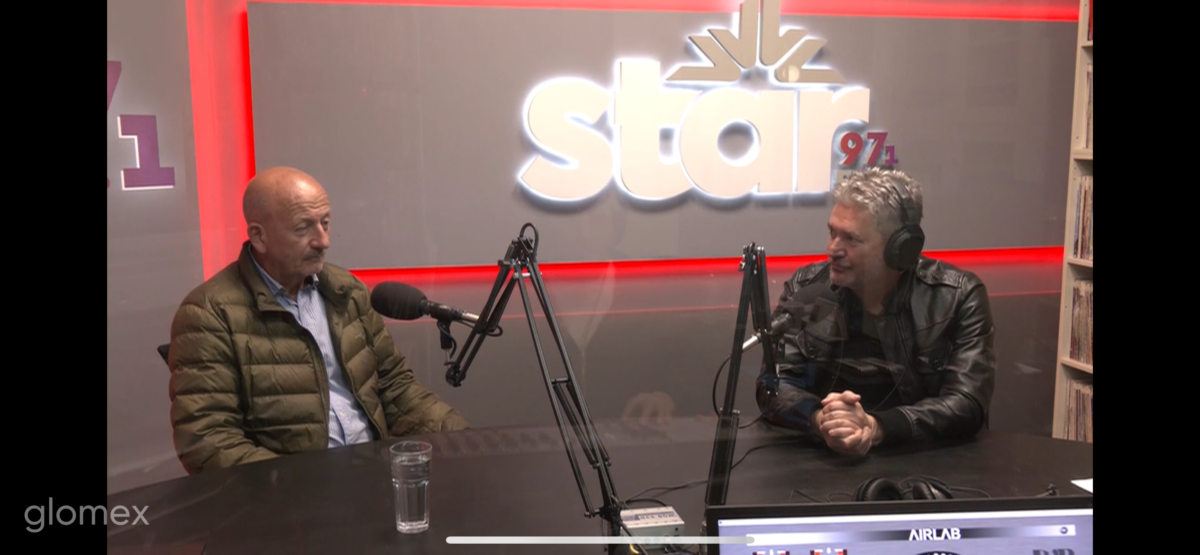 “Φουλ επίθεση».. έπαιξε ο Σάκης Μόσχος στον Star Fm 97.1 (video)